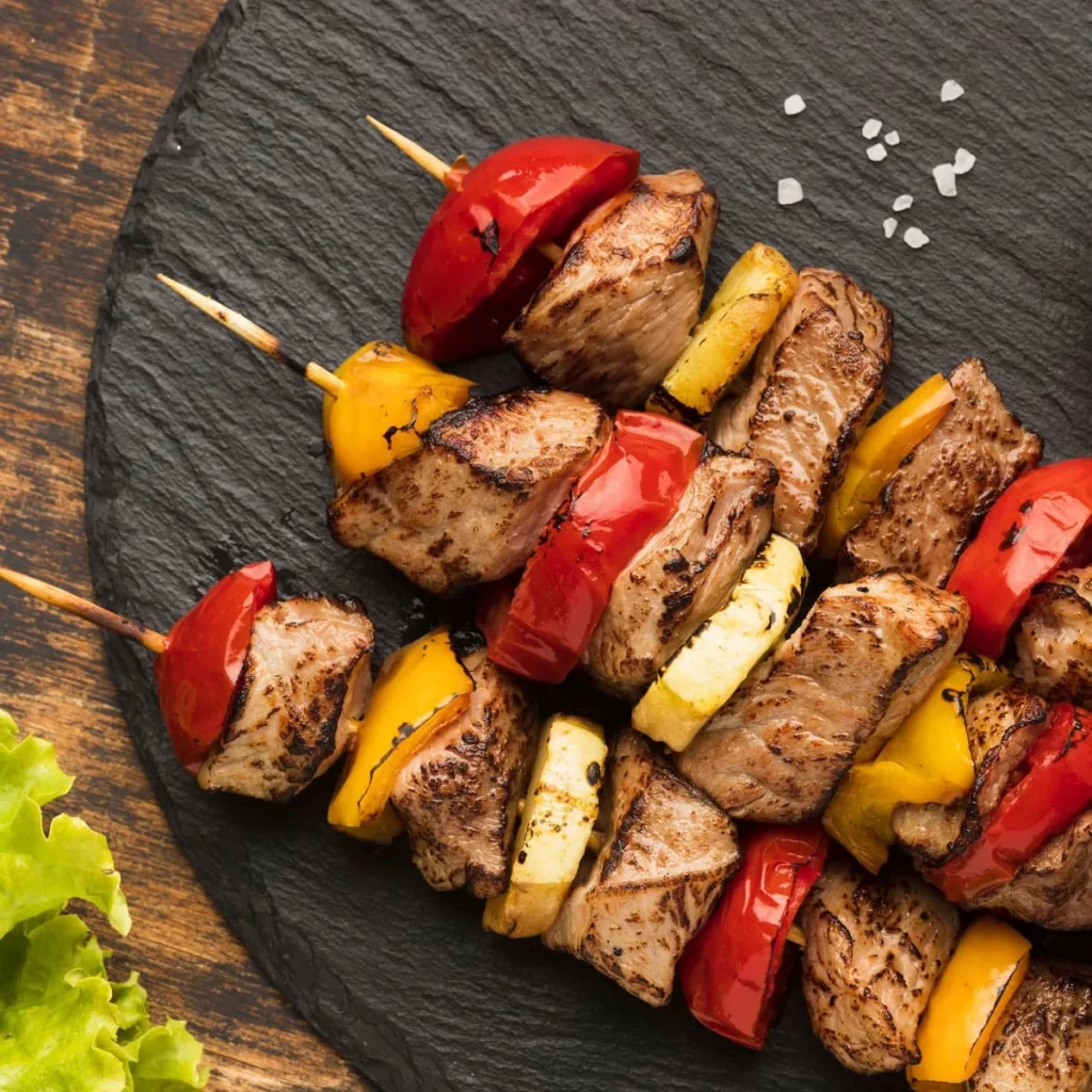 معرفی غذاهای معروف ترکیه ( شیش کباب )