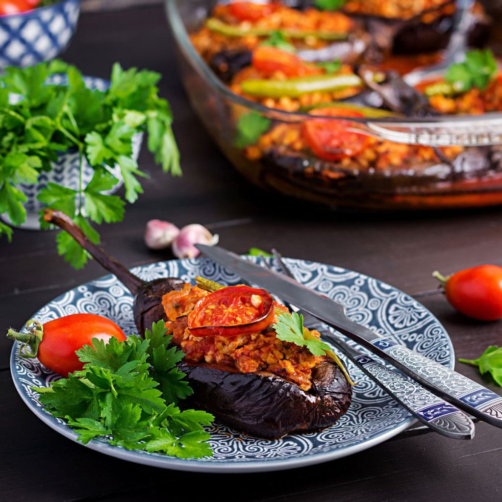معرفی غذاهای معروف ترکیه (بادمجان شکم پر)